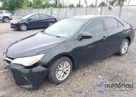 2016 Toyota Camry Le z USA, uszkodzony, nr VIN 4T4BF1FK2GR547930